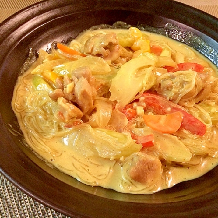 Thai☆鶏肉と春雨のココナッツカレー炒め